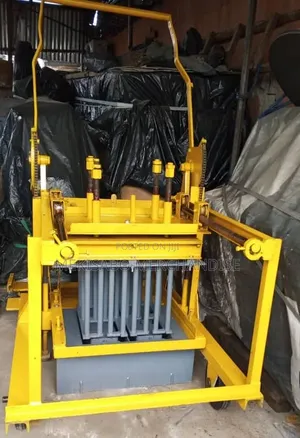 Concrete Block Making Machine