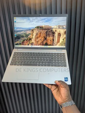 Laptop Dell Precision 3571 16GB Nvidia SSD 512GB