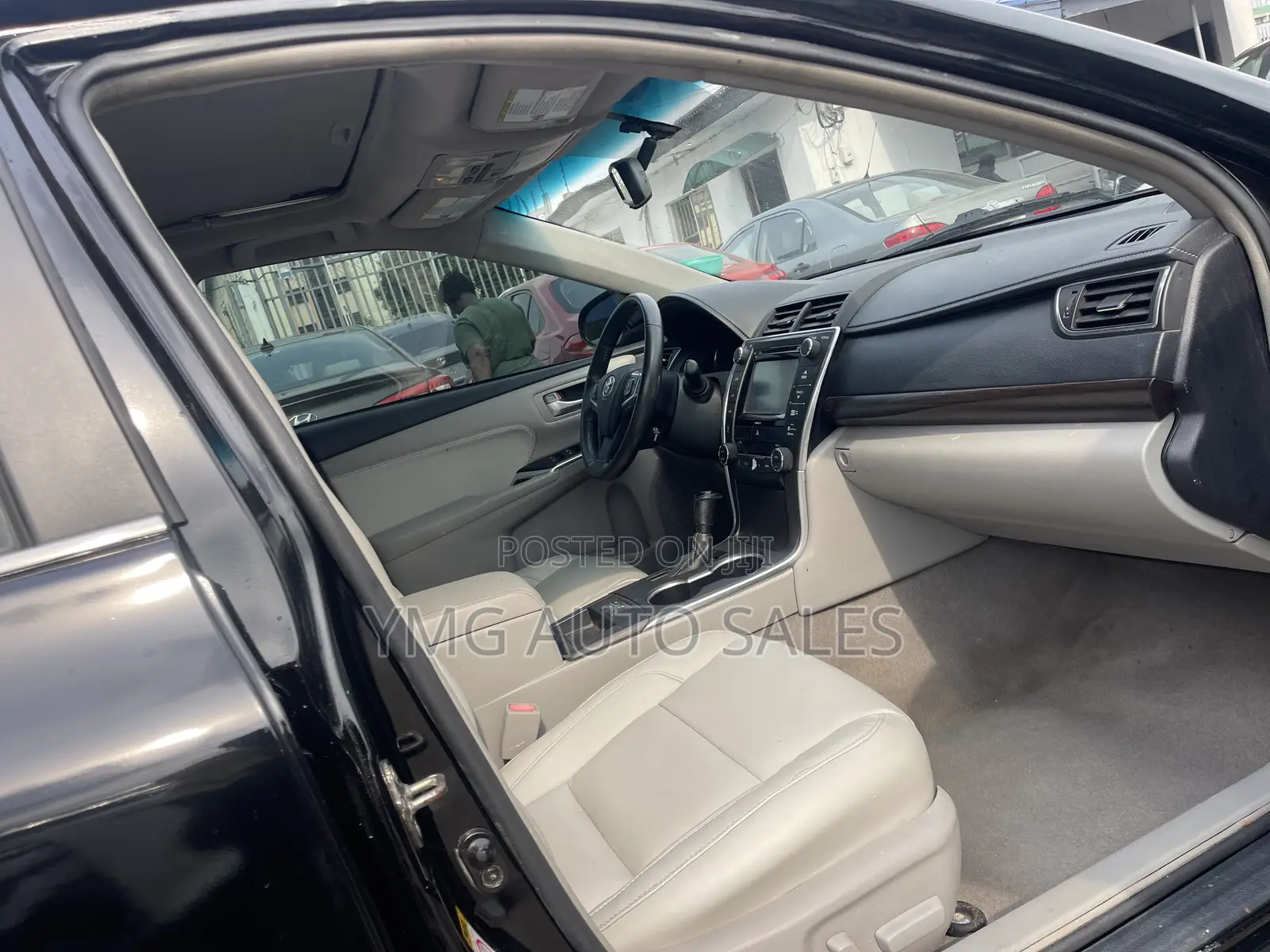 Toyota Camry XLE 4dr Sedan (2.5L 4cyl 6A) 2017 Black