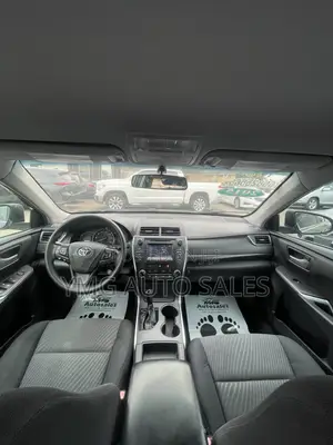 Toyota Camry LE 4dr Sedan (2.5L 4cyl 6A) 2015 Gray