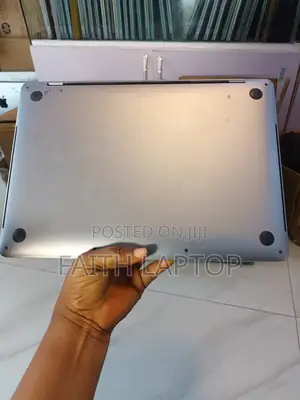Laptop Apple MacBook Pro 2020 32GB Intel Core i7 SSD 2T