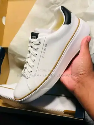 Topspin Sneaker