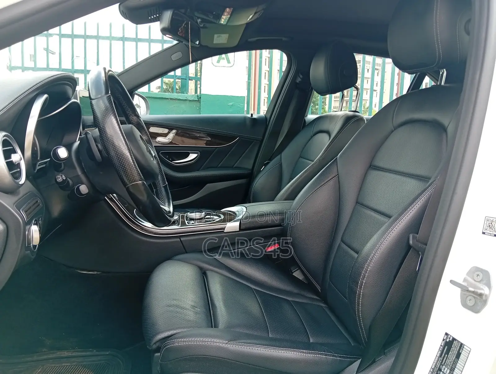 Mercedes-Benz C300 2017 White