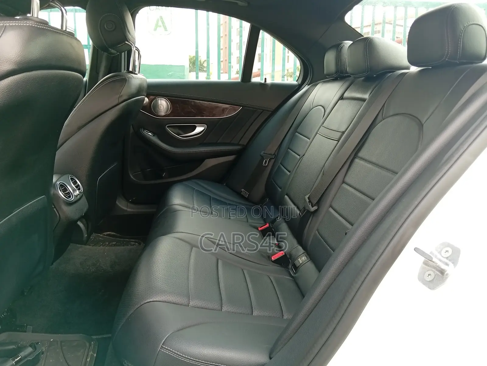 Mercedes-Benz C300 2017 White