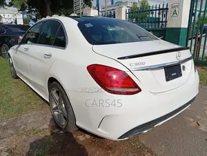 Mercedes-Benz C300 2017 White