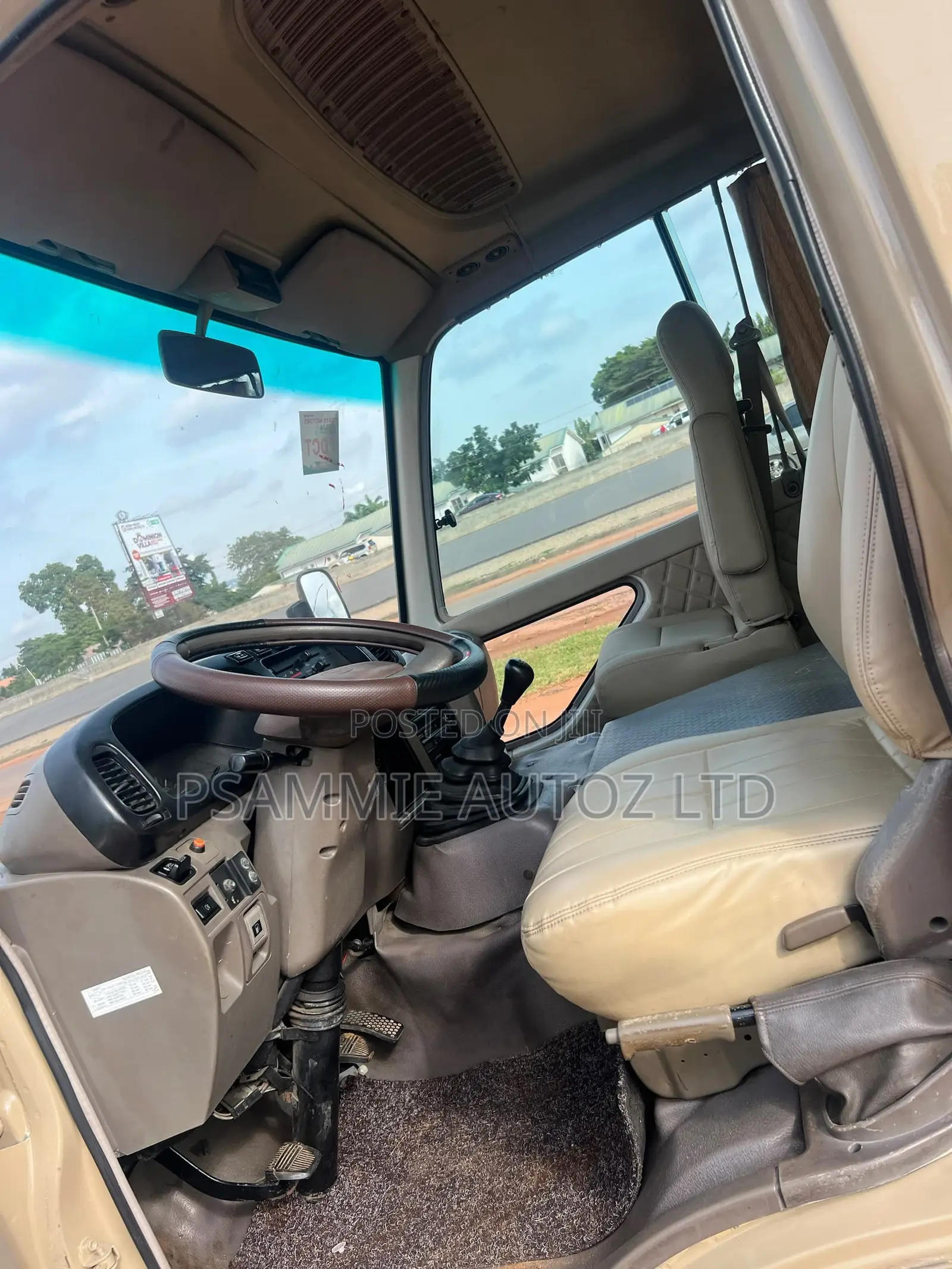 Toyota Coaster 2015 Gold
