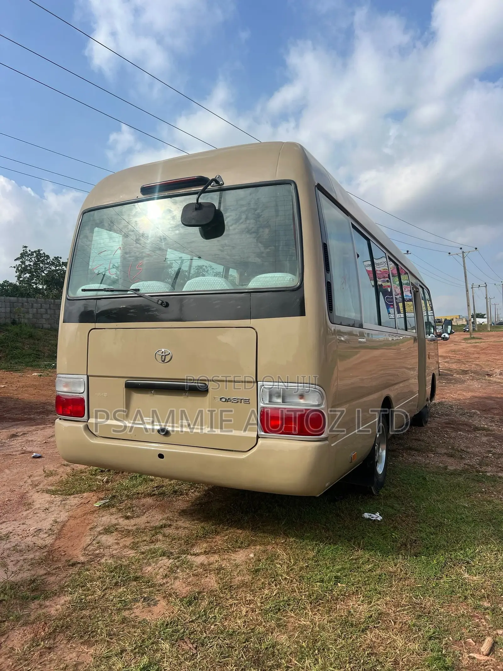 Toyota Coaster 2015 Gold