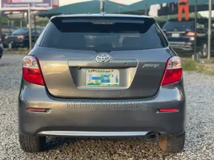 Toyota Matrix 2010 Gray