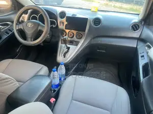 Toyota Matrix 2010 Gray