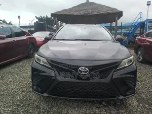 Toyota Camry SE FWD 2020 Black