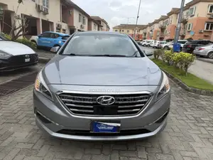 Hyundai Sonata Limited 4dr Sedan (2.4L 4cyl 6A) 2015 Silver