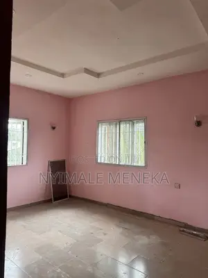 3bdrm Block of Flats in New Road, Elimbu for rent