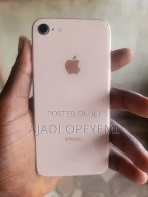 Apple iPhone 8 64 GB Gold
