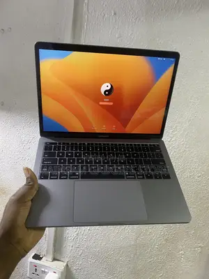 Laptop Apple MacBook Pro 2017 16GB Intel Core i5 SSD 256GB