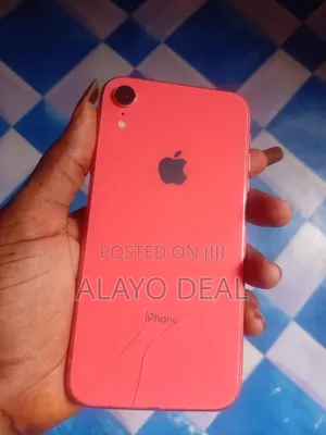 Apple iPhone XR 64 GB Red