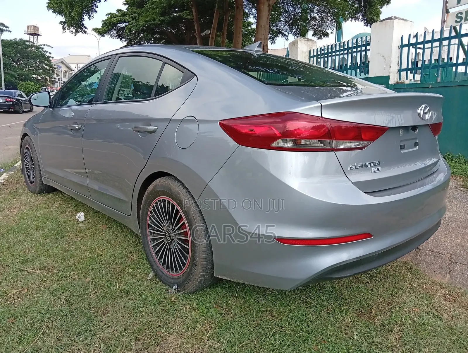 Hyundai Elantra 2017 Gray