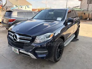 Mercedes-Benz GLE-Class GLE 350d 4MATIC 2017 Blue