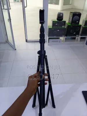 Tripod Stand