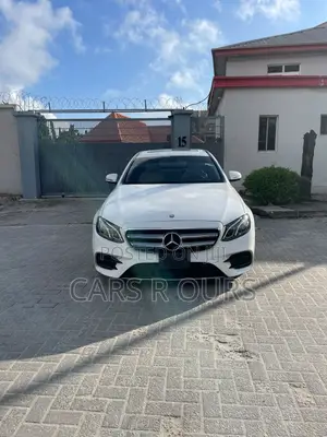 Mercedes-Benz E300 Base RWD Sedan (2.0L 4cyl 9A) 2017 White