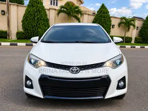 Toyota Corolla S Plus 4dr Sedan (1.8L 4cyl 6M) 2014 White