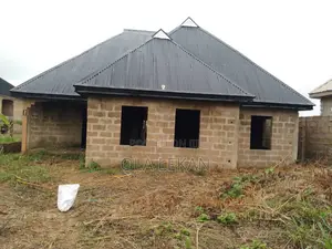 3bdrm Bungalow in Oba Ile Extension, Akure for sale