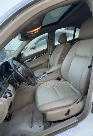 Mercedes-Benz C300 2008 White