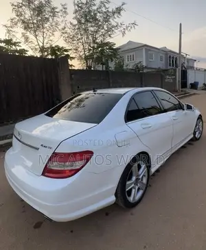 Mercedes-Benz C300 2008 White