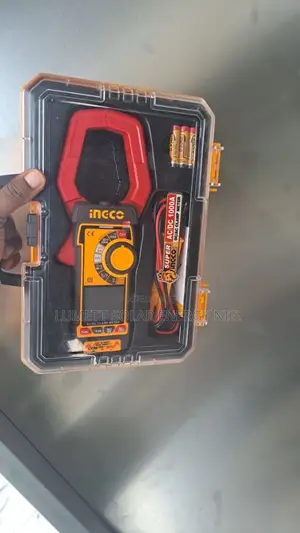 INGCO 1000A DC/AC Multifunction Digital Clamp Meter