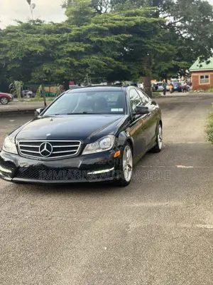 Mercedes-Benz C300 Sport 4Matic Sedan AWD (3.5L 6cyl 7A) 2014 Black