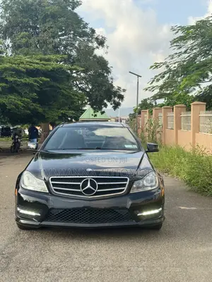 Mercedes-Benz C300 Sport 4Matic Sedan AWD (3.5L 6cyl 7A) 2014 Black