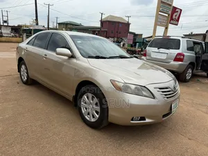 Toyota Camry 2008 Gold
