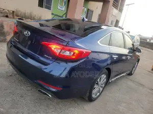 Hyundai Sonata Sport 4dr Sedan (2.4L 4cyl 6A) 2015 Black
