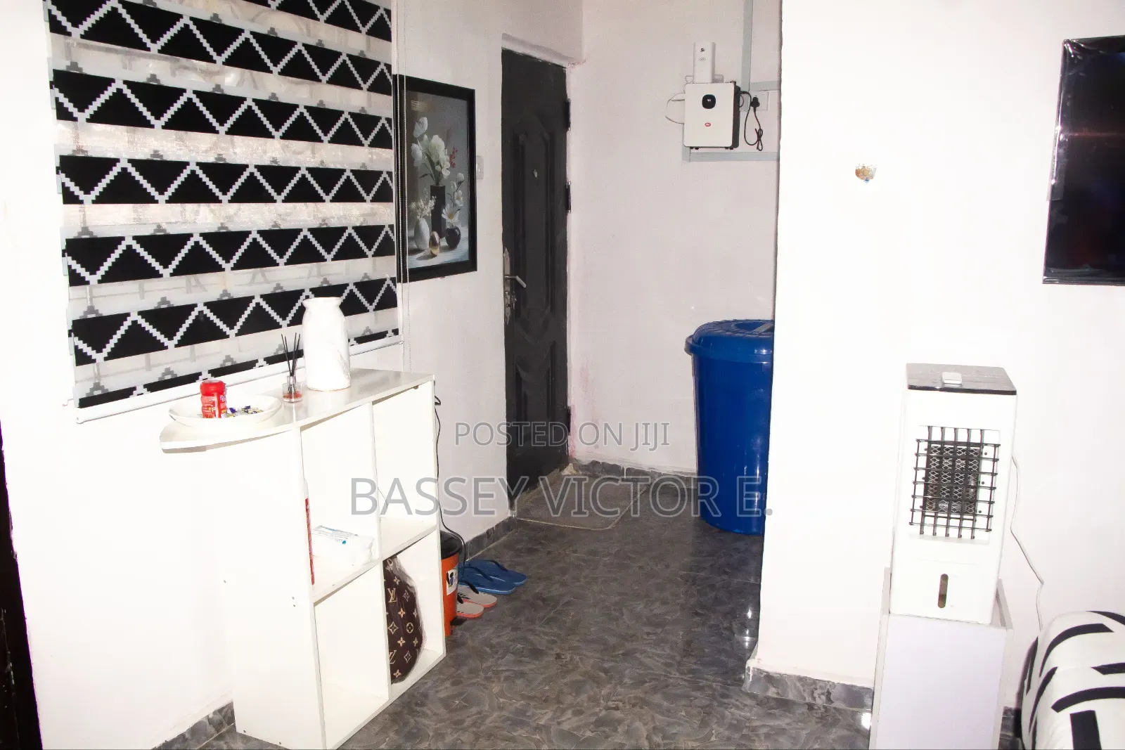 Apartment Outlet