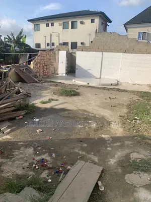 A Dry Half Plot of Land in Oriola Bakare for Sale