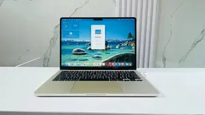 Laptop Apple MacBook Air 2022 M2 8GB Apple M2 SSD 256GB