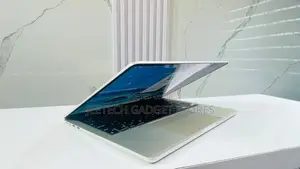 Laptop Apple MacBook Air 2022 M2 8GB Apple M2 SSD 256GB