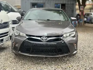 Toyota Camry XSE 4dr Sedan (2.5l 4cyl 6A) 2016 Gray