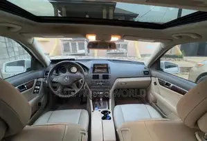 Mercedes-Benz C300 2008 White