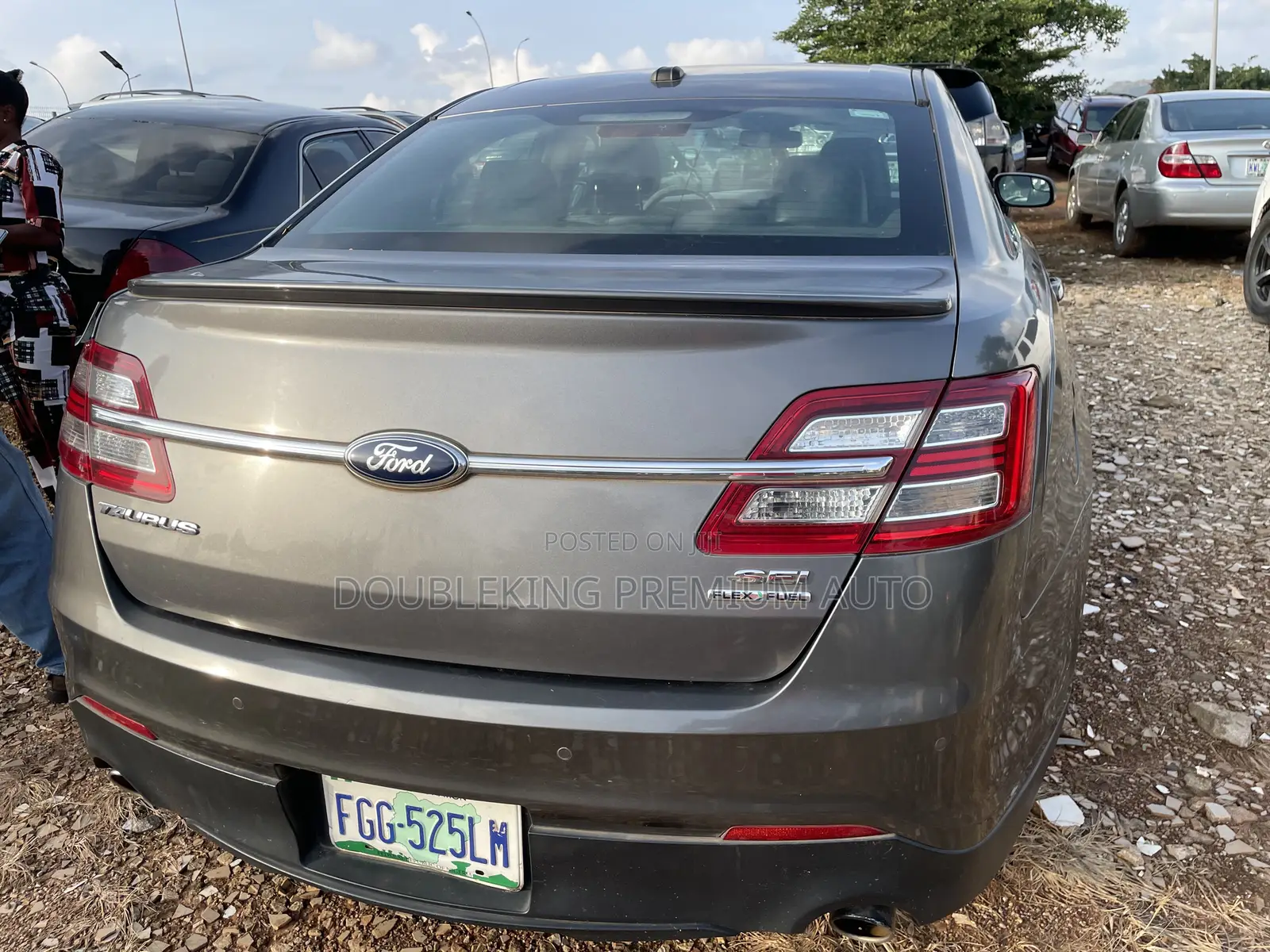 Ford Taurus 2013 Gray
