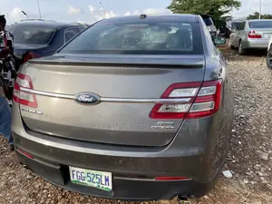 Ford Taurus 2013 Gray