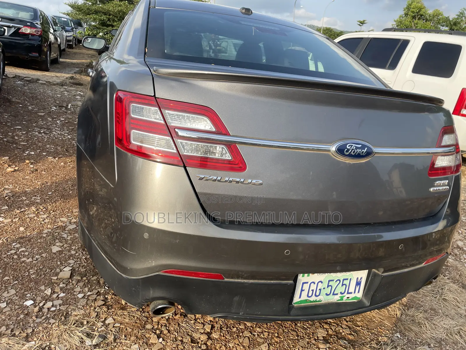 Ford Taurus 2013 Gray