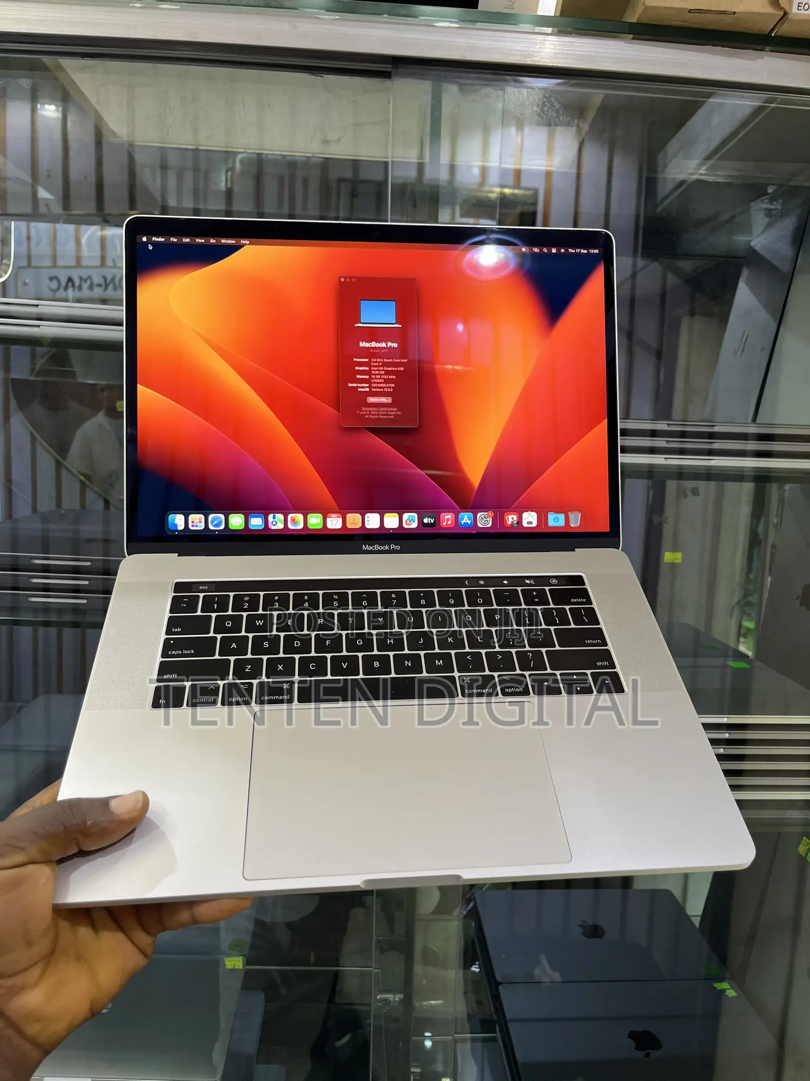 Laptop Apple MacBook Pro 2017 16GB Intel Core i7 SSD 512GB