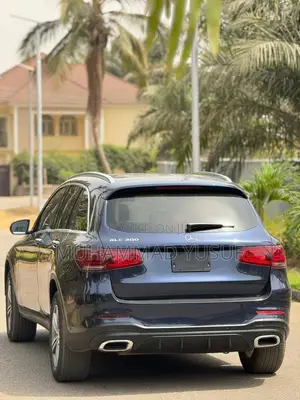 Mercedes-Benz GLC-Class 2021 Blue