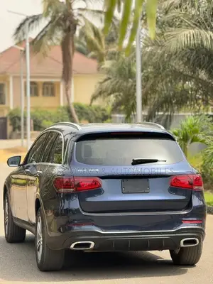 Mercedes-Benz GLC-Class 2021 Blue