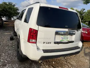 Honda Pilot 2010 White