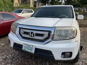 Honda Pilot 2010 White