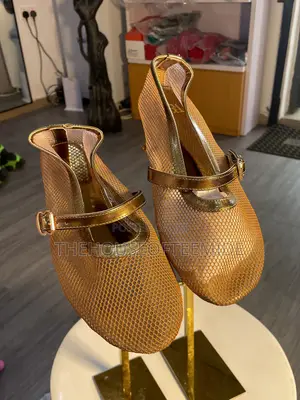 Brown Flat Shoes for Women