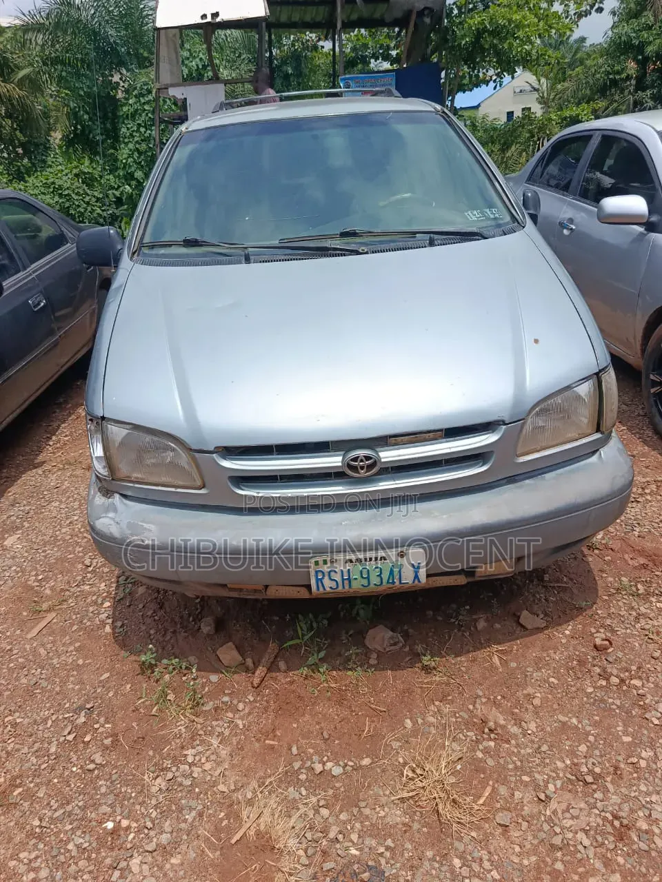 Toyota Sienna 2001