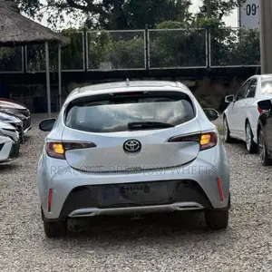 Toyota Corolla SE 2021 Silver