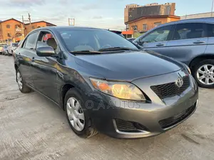Toyota Corolla 2010 Gray